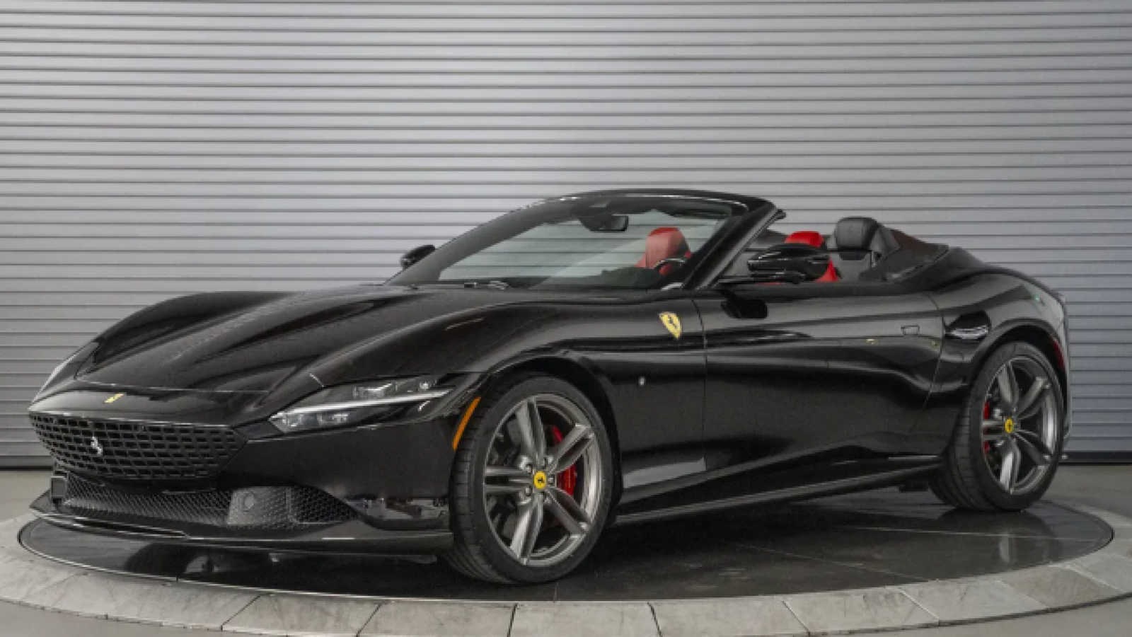 Ferrari Roma Spider 2024